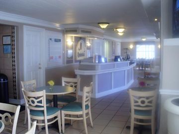 Hotel La Quinta East 2*